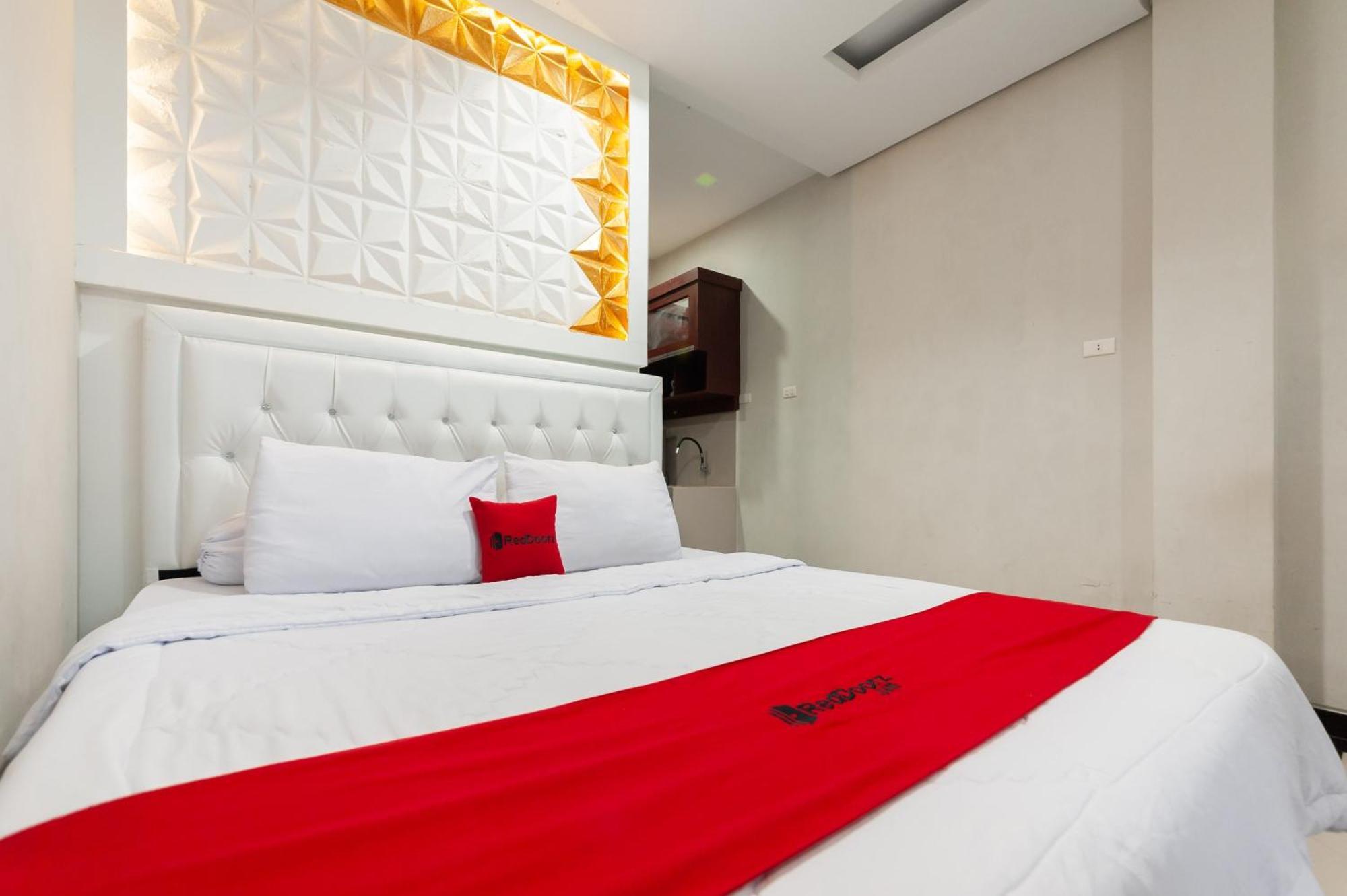 Reddoorz Syariah Near Pasar Aceh Shopping Centre 2*